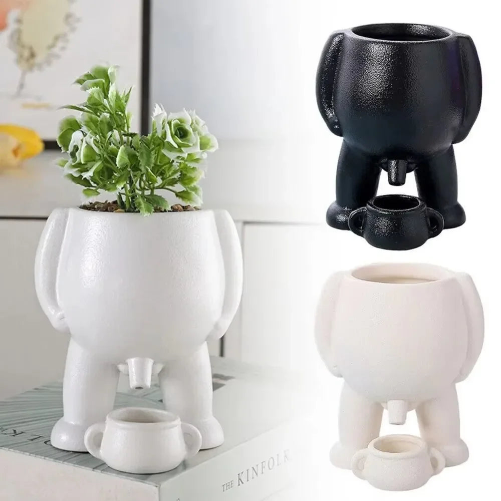 Funny Peeing Pot & Potty